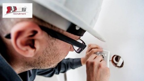 Ajutor de electrician
