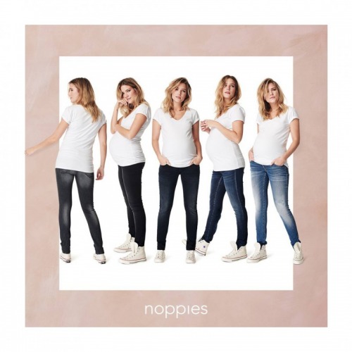 Blugi skinny pentru gravide