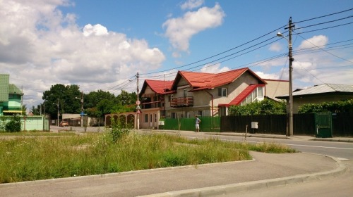 Casa 166 mp si teren 233 mp  P