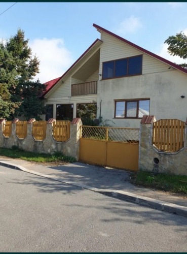 Casa de v  nzare