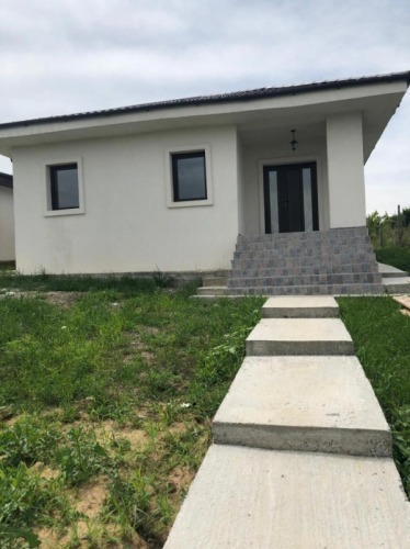 Casa din caramida  Visan  Iasi