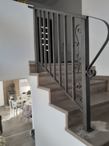 Confectii metalice  garduri  p