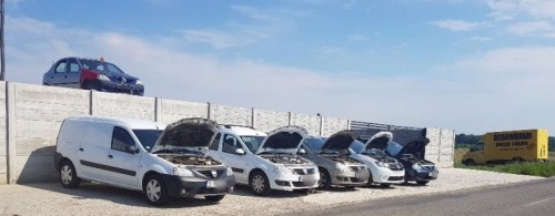 CUTIE DE VITEZE DACIA LOGAN 1.