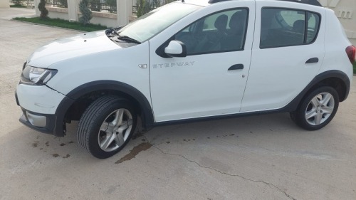 Dezmembez dacia sandero stepwa