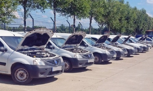 Dezmembrari dacia logan piese 