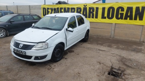 Dezmembrez dacia logan 1.5 dci