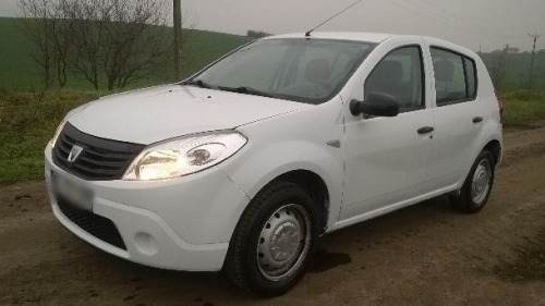 Dezmembrez Dacia Sandero din 2