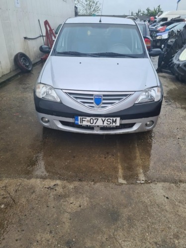 Dezmembrez logan motor logan 1
