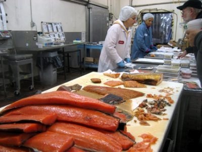 Fabrica de conserve si procesa