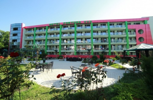 Hotel Fortuna ofera cazare la 