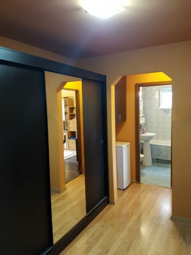 Inchiriez apartament 2 camere 
