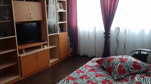 Inchiriez apartament  in Satur