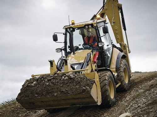 Inchiriez Buldoexcavator cu at