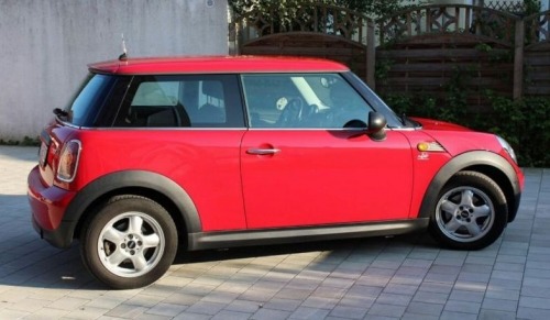 MINI COOPER  model 2010  105.0