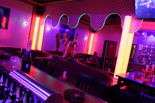 Nightclub   Casa privata Germa