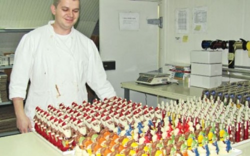 preparare figurine ciocolata g