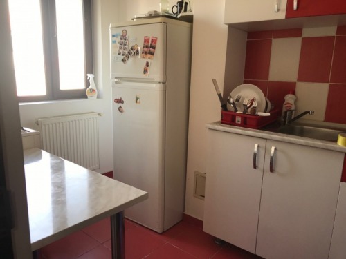 Proprietar ofer spre inchirier