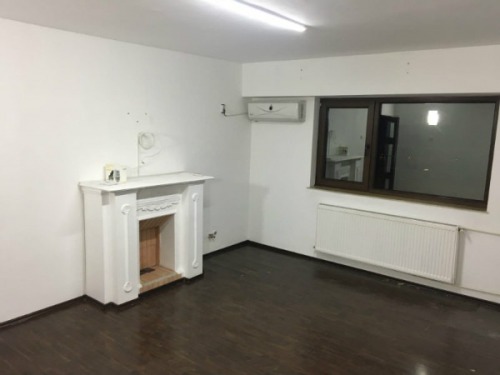 PROPRIETAR vand garsoniera cal