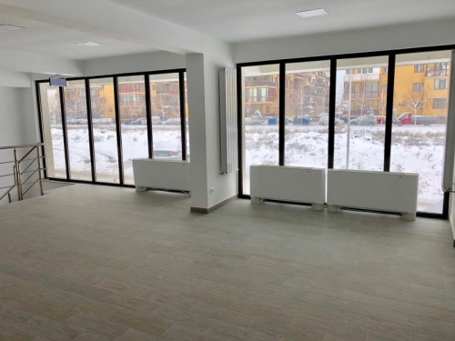 Spatiu comercial, 113 mpu, Met