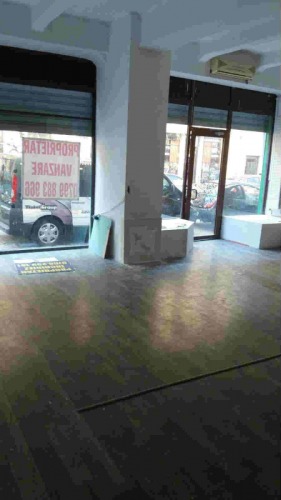 Spatiu Comercial de vanzare   