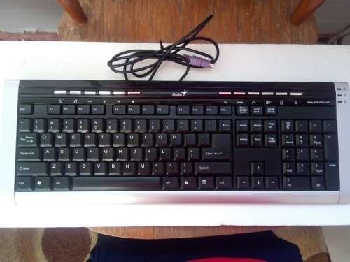 Tastatura multimedia Genius   