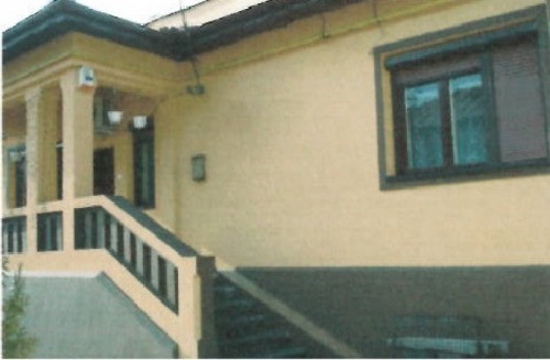 Teren 200 mp si casa 3 camere