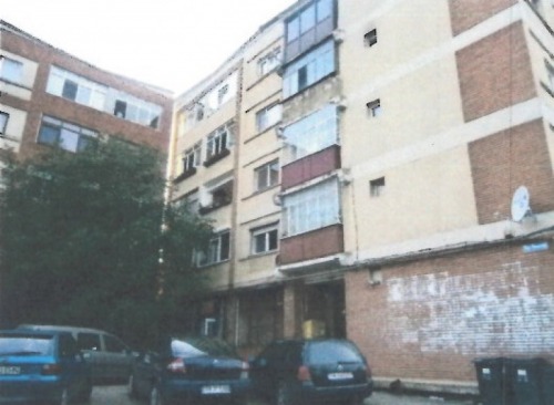 Teren 25 mp si spatiu comercia