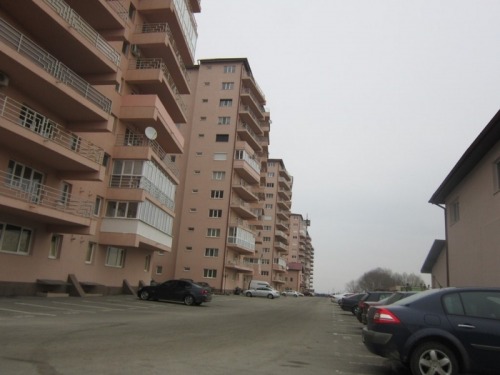 Teren 3301 mp si 2 blocuri  Po