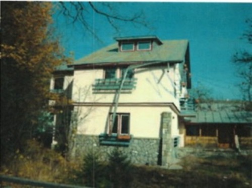 Teren 930 mp  casa P 1E M