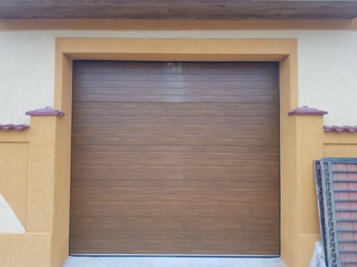 usi garaj sectionale izolate a