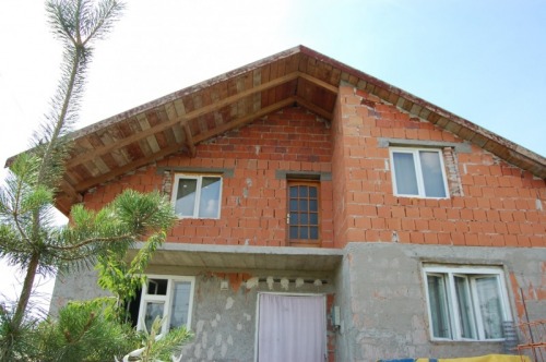 Vand Casa noua P M in Variasu 