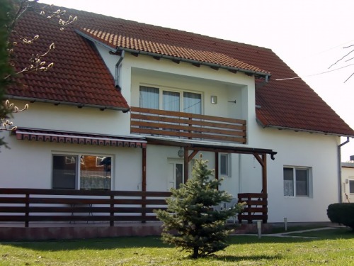 Vand urgent Casa noua 2004 in 