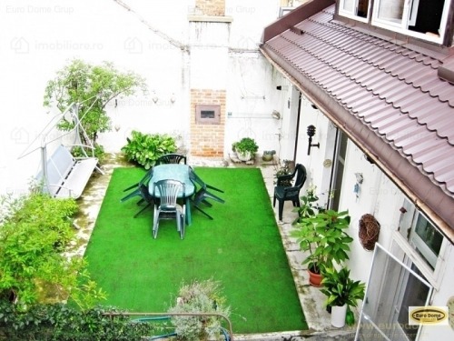Vanzare vila singur curte in B