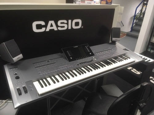 Yamaha Tyros 5 76 not   cheie